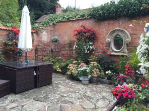 Courtyard Garden